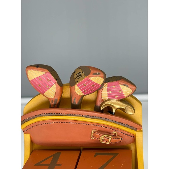 Hallmark Desk Perpetual Calendar Golf Club NWOT - Picture 6 of 13